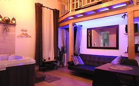 Love Room Narbonne